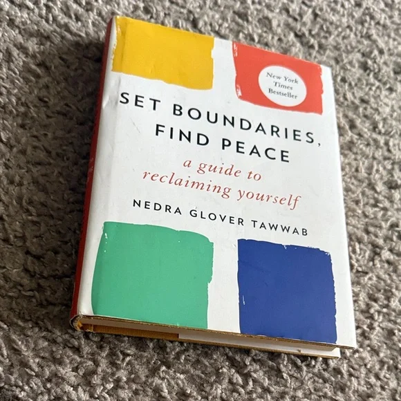 Books - Picture 2 of 8